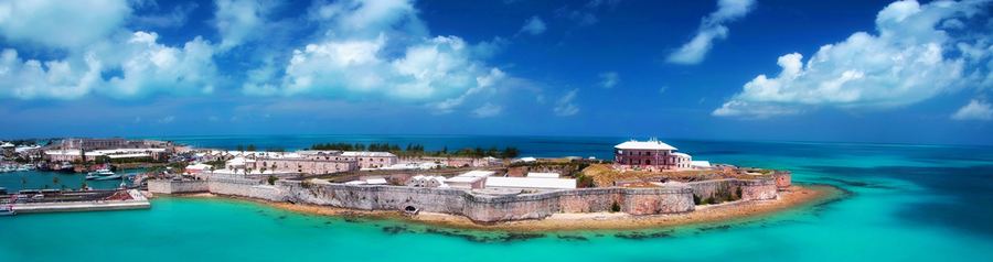 BERMUDA – VALEPIAN RANNIKKO JA HISTORIA